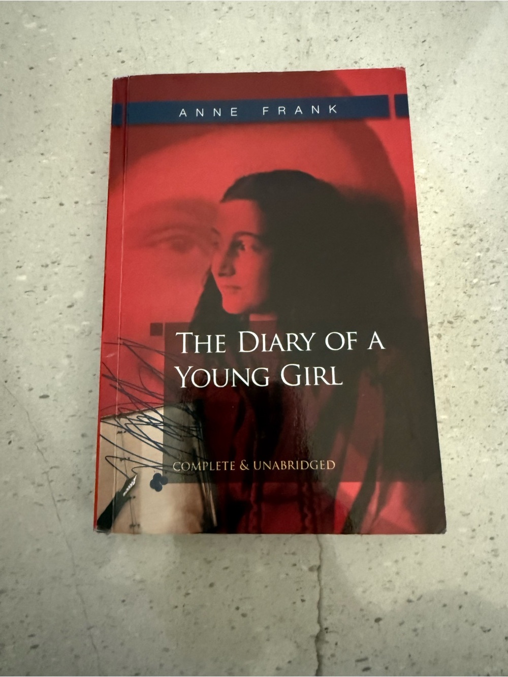 The Diary of a Young Girl by - Red Cover